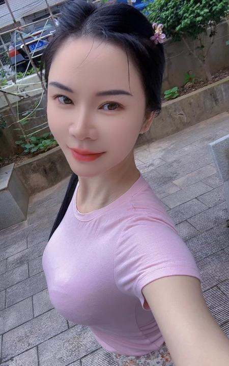 老牌楼凤秀秀