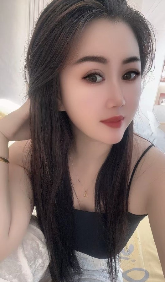 武汉  大奶熟女姐姐