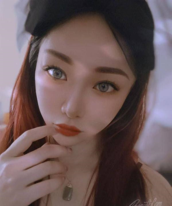 蜜桃臀桃子老师