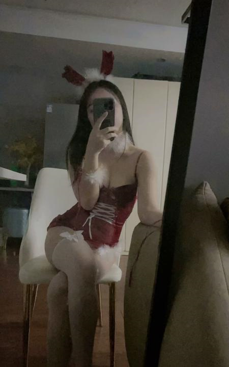 制服诱惑茜茜