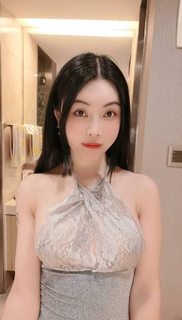 朝阳性感身材妹子
