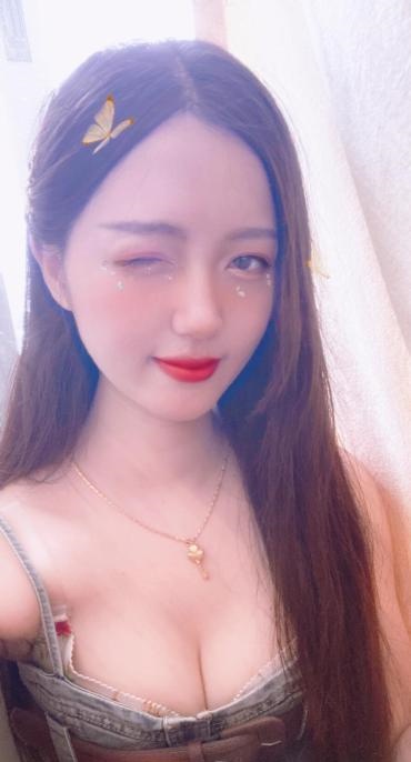 性感大胸小美妞