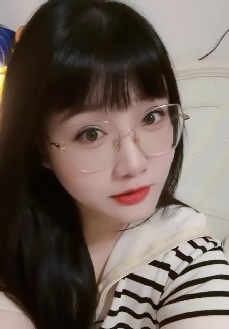 猫小姐姐