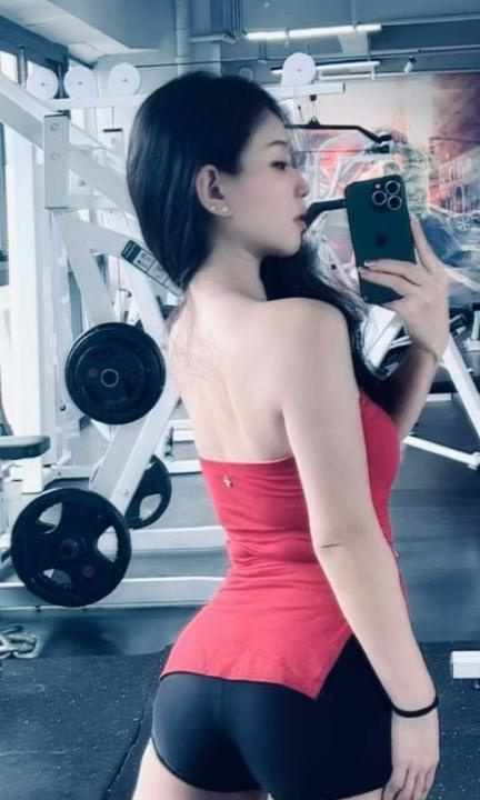 包河瑜伽妹