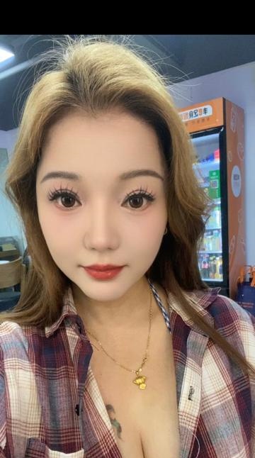 桥头少妇小雅