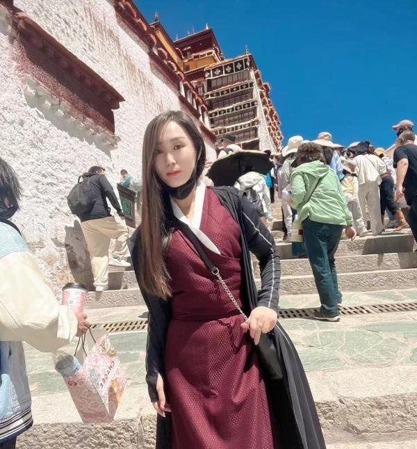 光谷十月姐姐