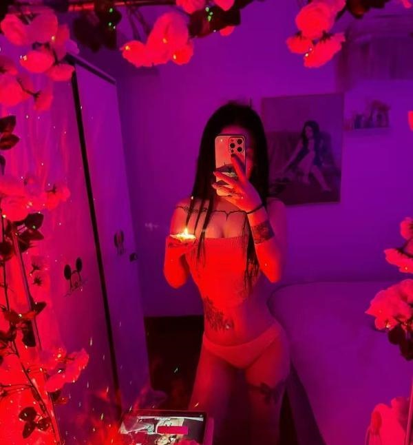B紧粉嫩思若