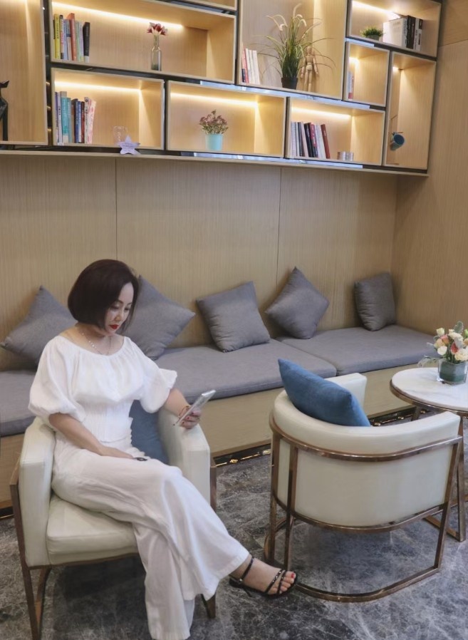 东郊少妇小娘子
