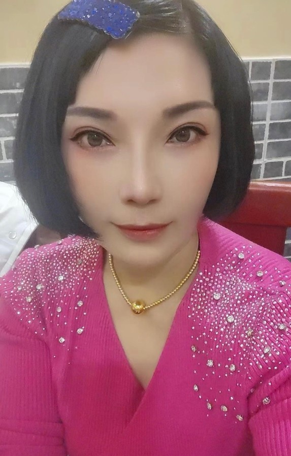 津南c胸骚少妇