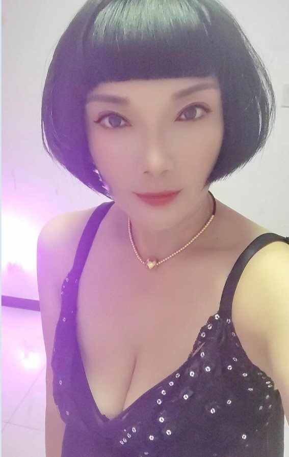 津南c胸骚少妇