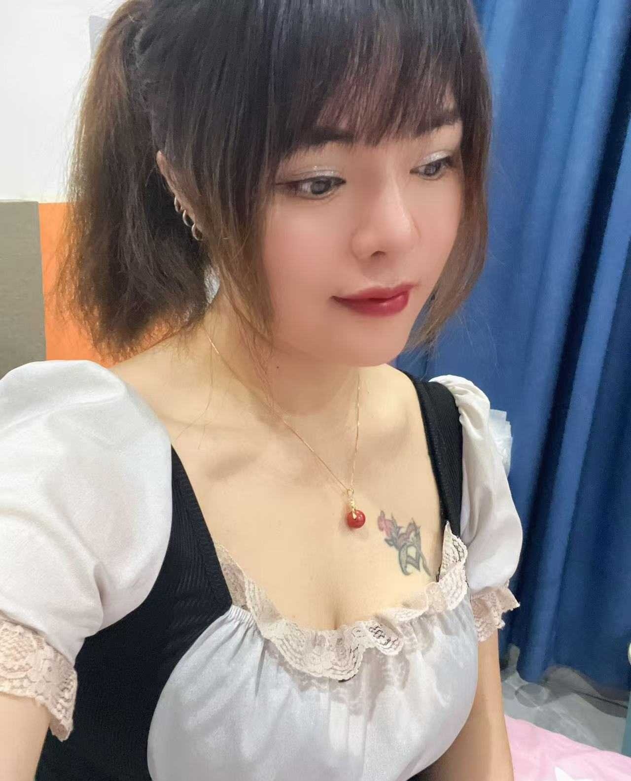 少妇活好水多胸大