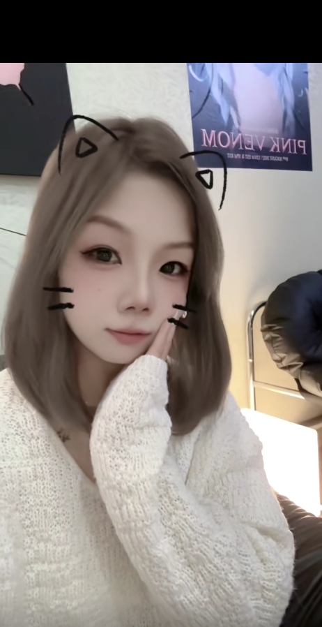 服务系性感美女