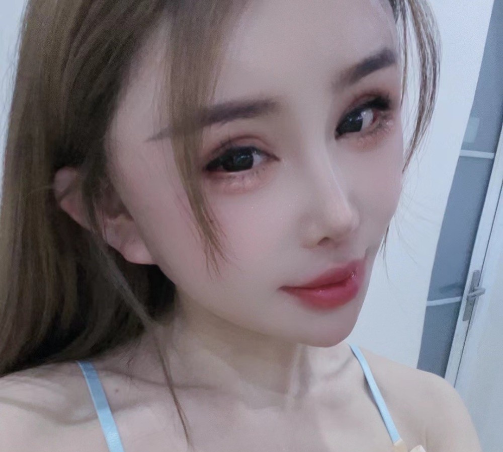 长腿风骚御姐
