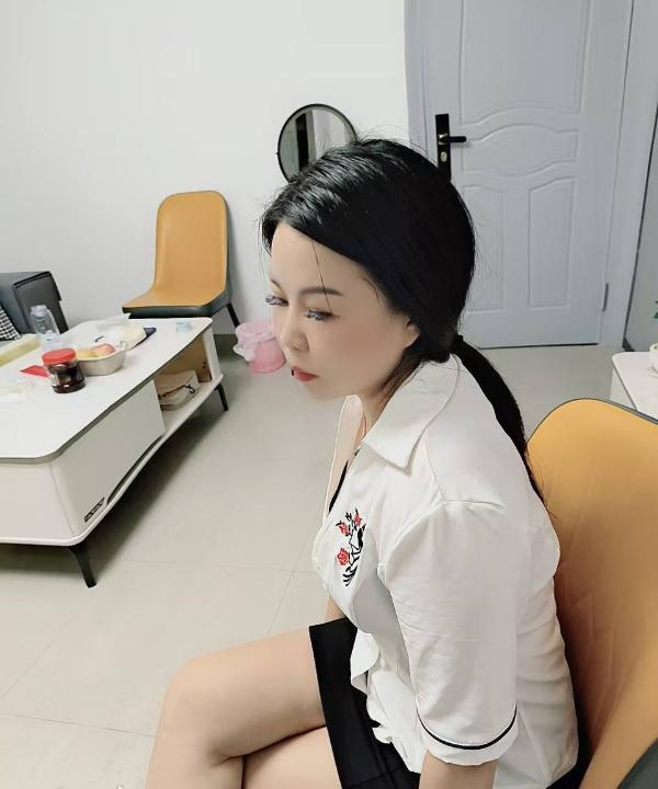 徐汇丰满少妇小慧