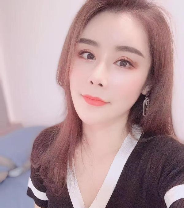出击一字马