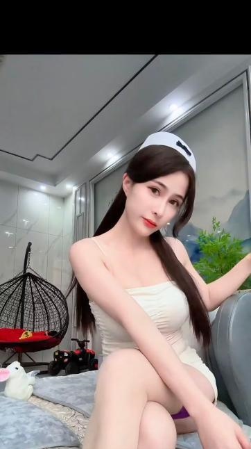 建邺妮妮