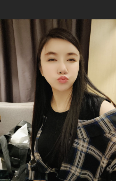 大胸美女艾微儿
