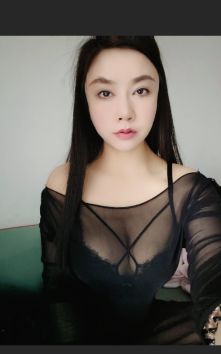大胸美女艾微儿