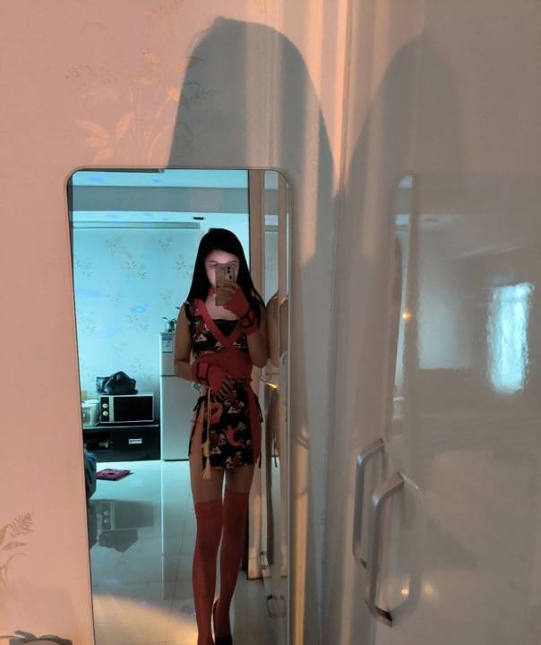 大胸美女艾微儿