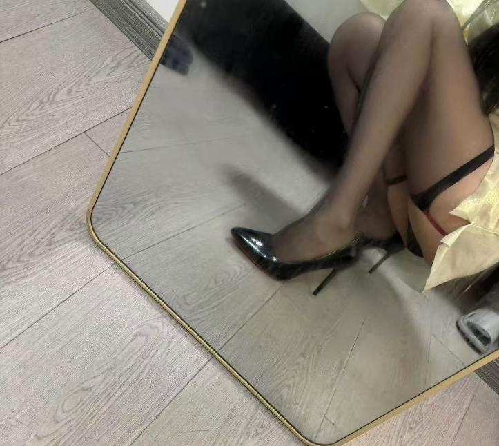 蓉蓉美女