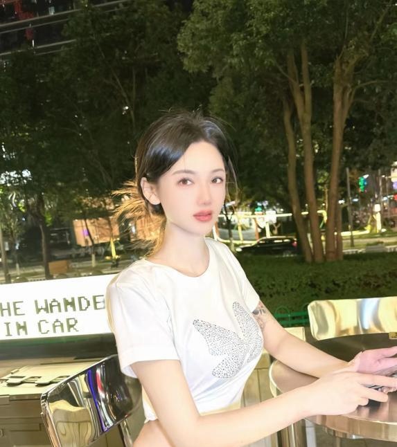 颜值高敏感铭铭