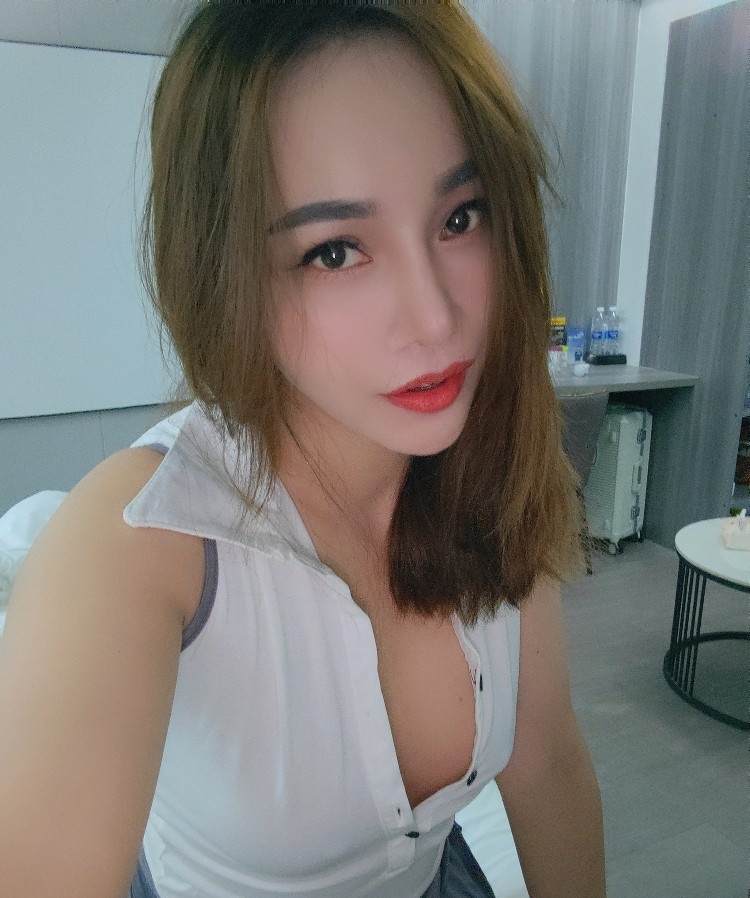 性感御姐型少妇