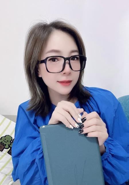广州眼镜姐姐