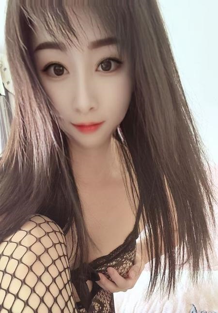 光谷翘臀