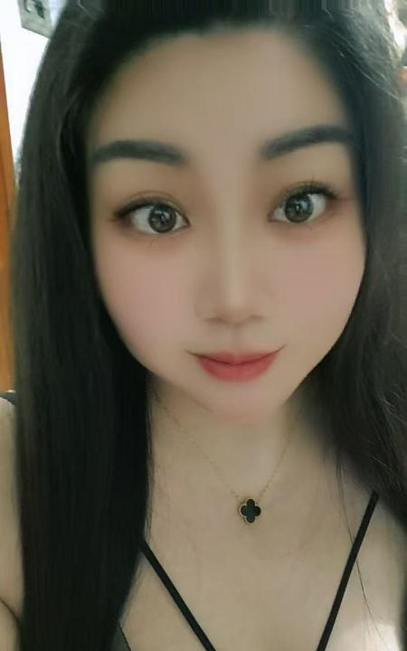 返食少妇衣衣
