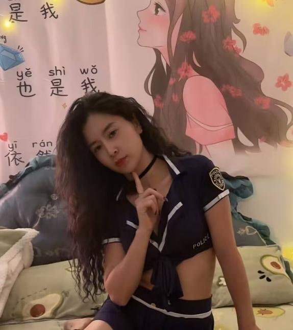 官渡长腿性感燕子