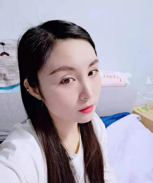 萧山性价比小姐姐