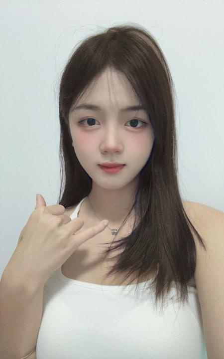 福田清纯大胸嫩妹