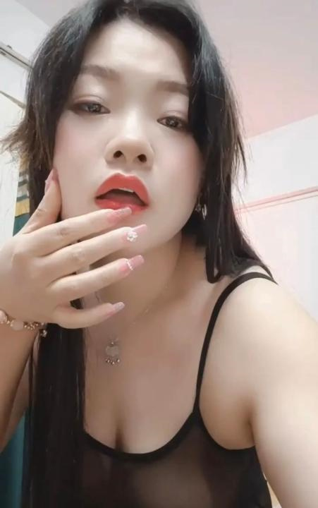 体验梅花园小少妇