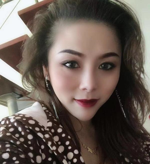 高颜值少妇