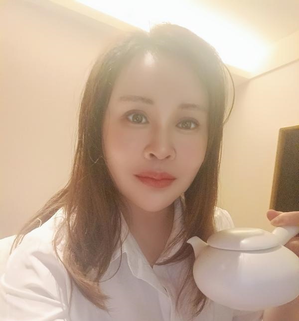 热情气质果果