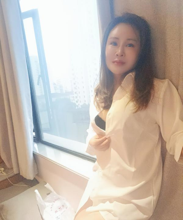 热情气质果果