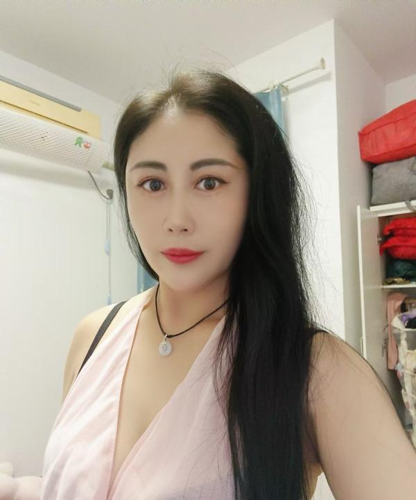 腿玩年系列少妇