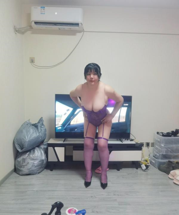 大体格肥臀少妇