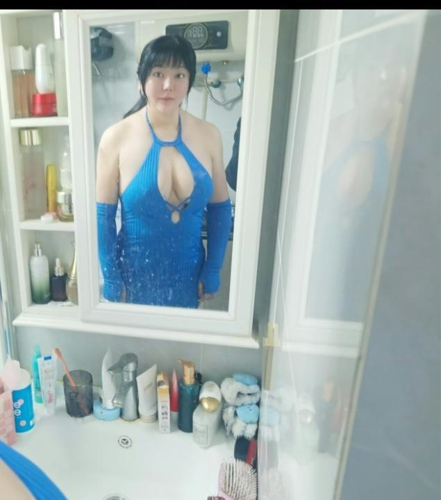 大体格肥臀少妇