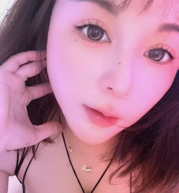 蛇纹D胸酥软大波妹