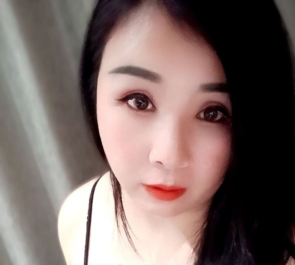 青岛微坦姐姐