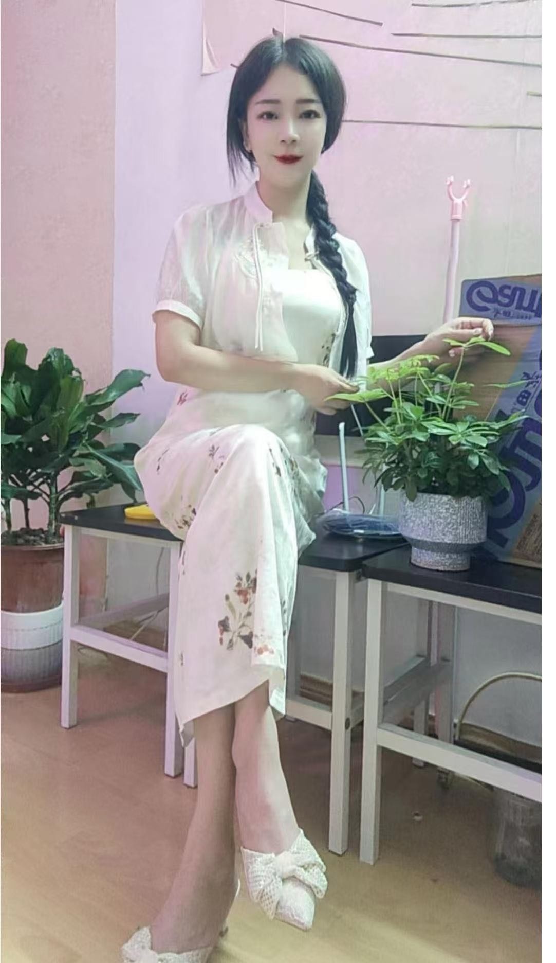 骚丝御姐九月