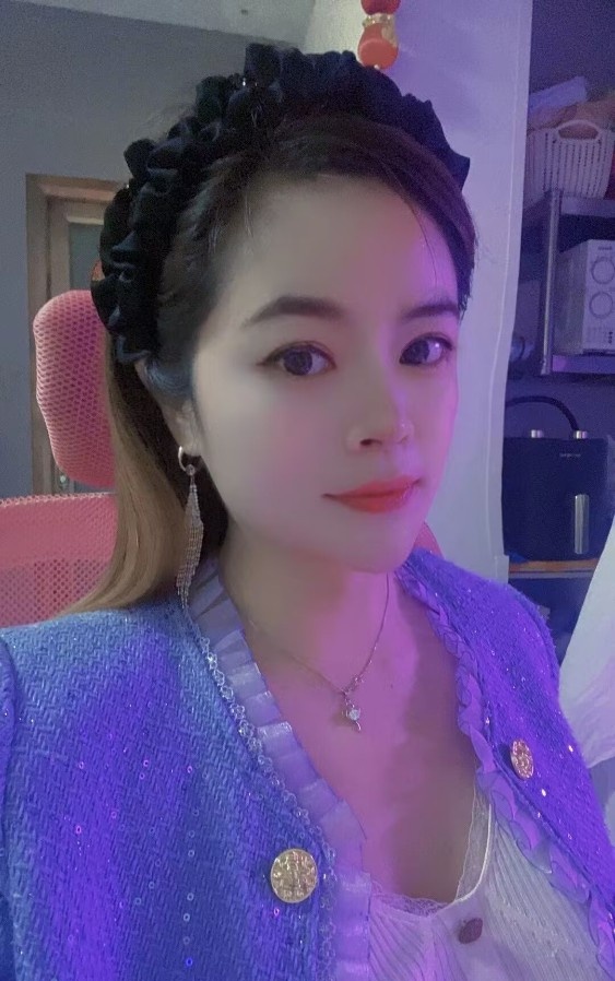 岛内热情熟女一枚