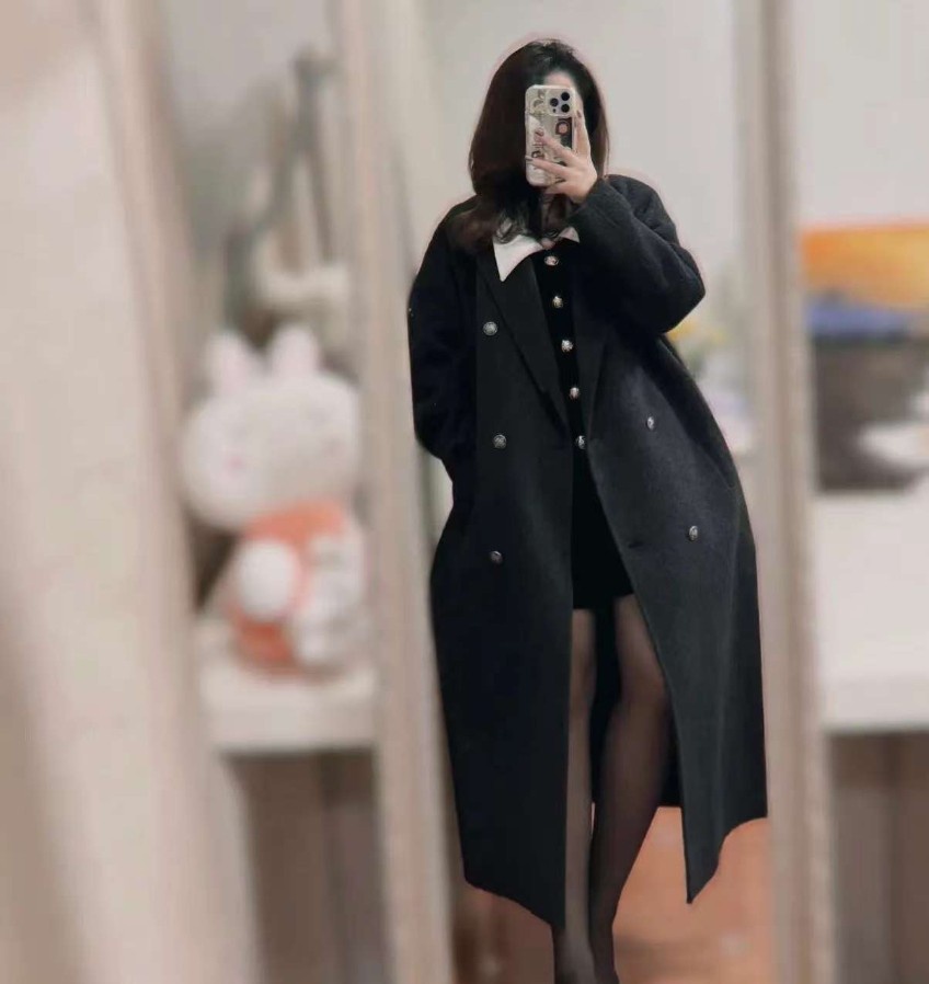 大美胸黑丝悠悠