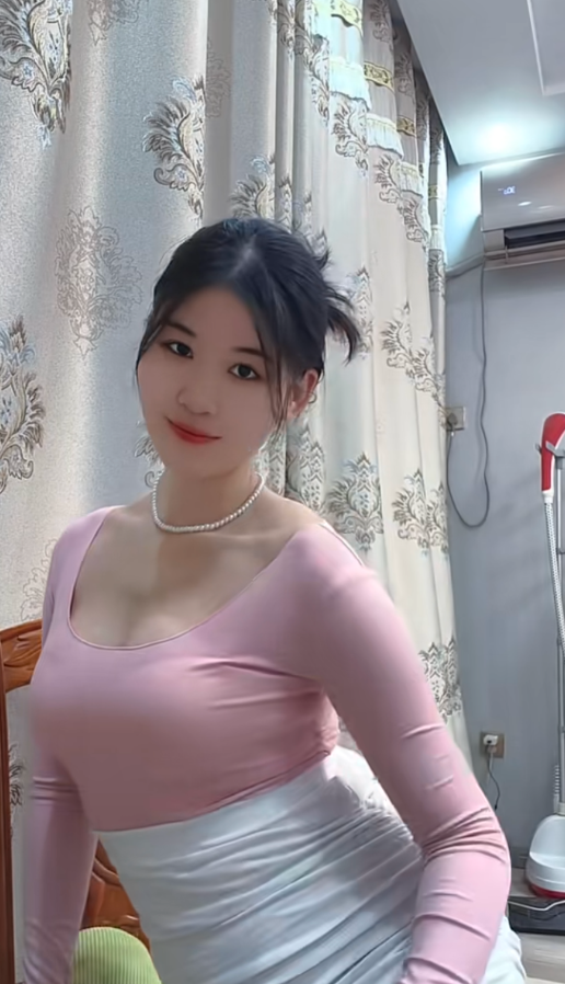 大胸姐姐颜值很高很解压