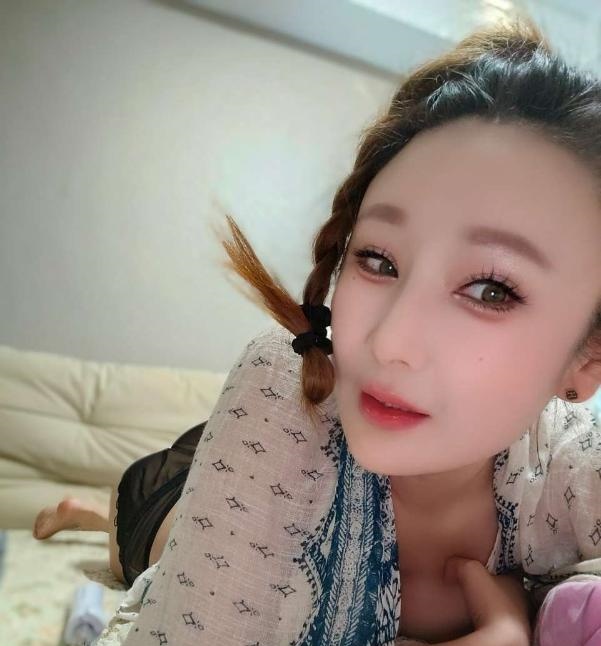 昆山美乳性感美人