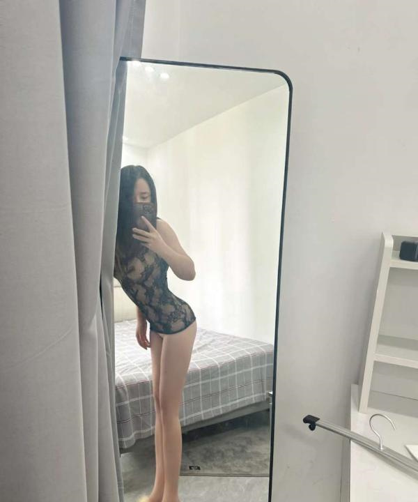 吴中臀王果果