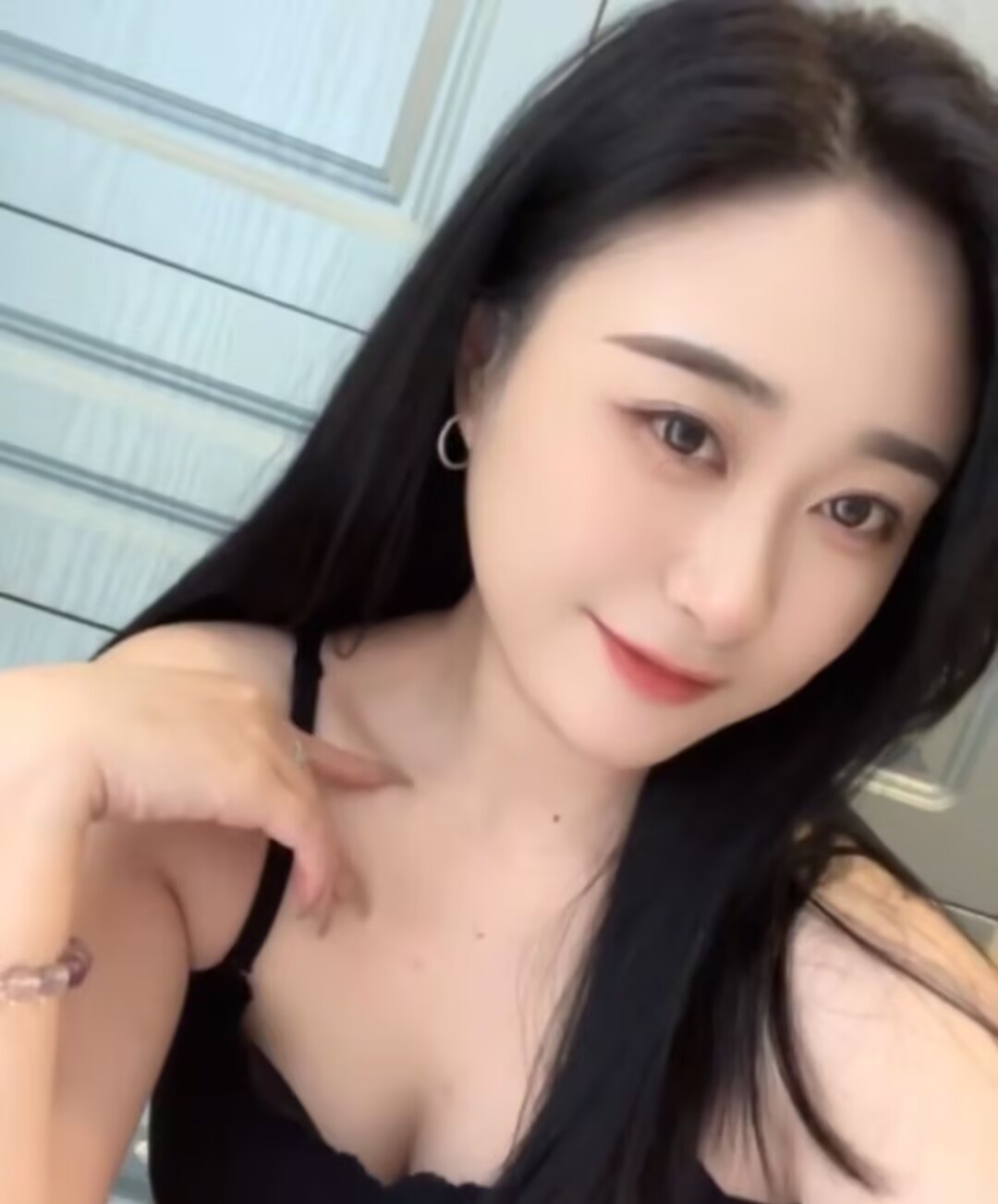 闵行高颜值服务系苏禾