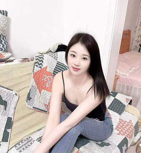 徐汇丰满配合彤彤