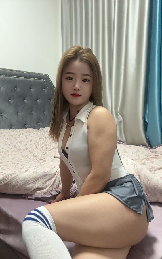 长腿性感的安然